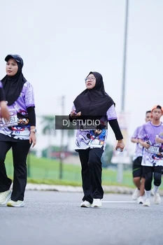 Runner Photo 2562402