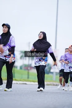 Runner Photo 2562410