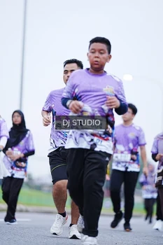 Runner Photo 2562512