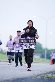 Runner Photo 2562794
