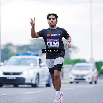 Runner Photo 2566311