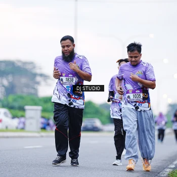 Runner Photo 2568635