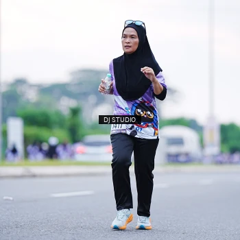Runner Photo 2570043