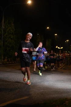 Runner Photo 2571341