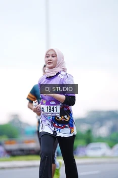 Runner Photo 2571348