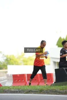 Runner Photo 2576246