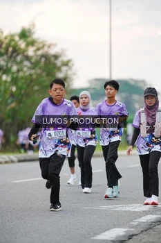 Runner Photo 2589102