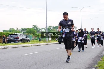 Runner Photo 2596060