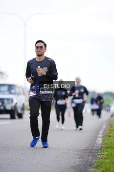 Runner Photo 2604931