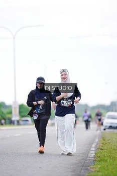 Runner Photo 2606579