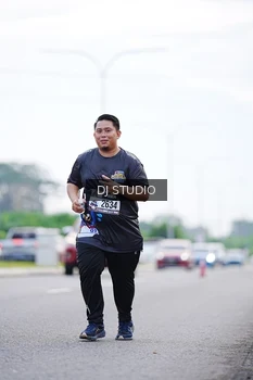 Runner Photo 2619617