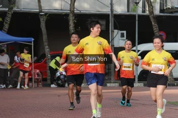 Runner Photo 2649029