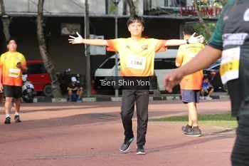 Runner Photo 2649156