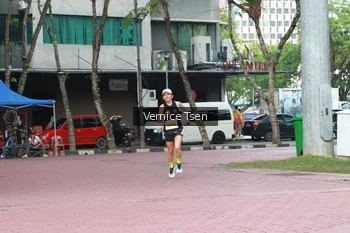 Runner Photo 2650002