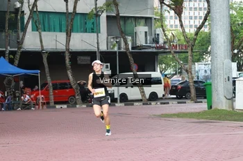 Runner Photo 2650003