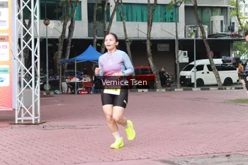 Runner Photo 2650006