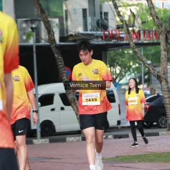 Runner Photo 2650240