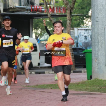 Runner Photo 2650248