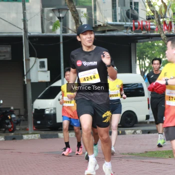 Runner Photo 2650250