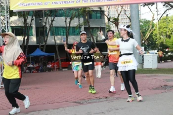Runner Photo 2650276
