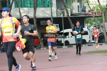 Runner Photo 2650284