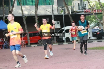 Runner Photo 2650285