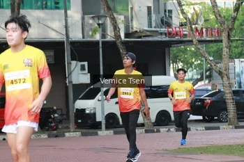 Runner Photo 2650298