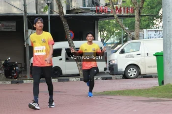 Runner Photo 2650299