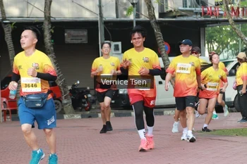 Runner Photo 2650308