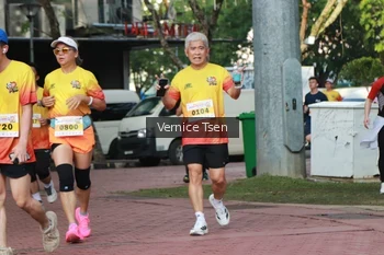 Runner Photo 2650330