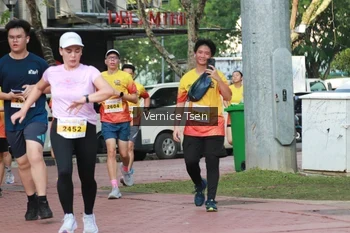 Runner Photo 2650333