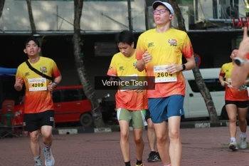 Runner Photo 2650336