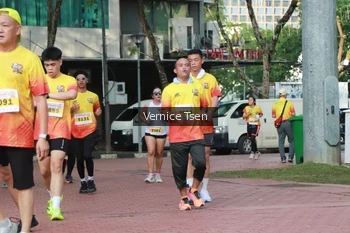 Runner Photo 2650345