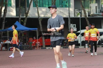 Runner Photo 2650370