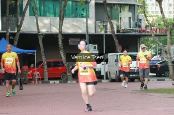 Runner Photo 2650390