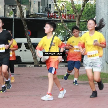 Runner Photo 2650436