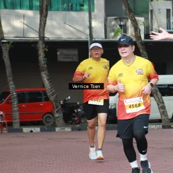 Runner Photo 2650468