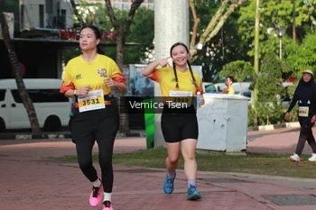 Runner Photo 2650603