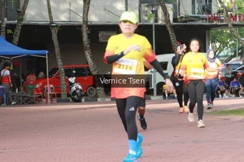 Runner Photo 2650638