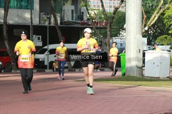 Runner Photo 2650668