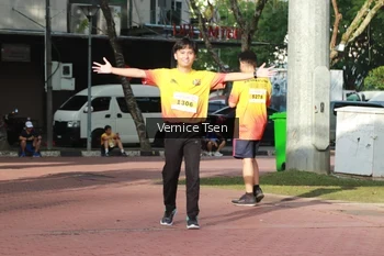 Runner Photo 2650681