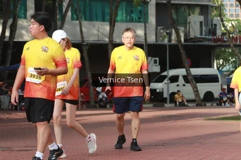 Runner Photo 2650684
