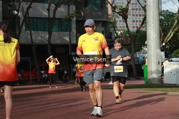 Runner Photo 2650716