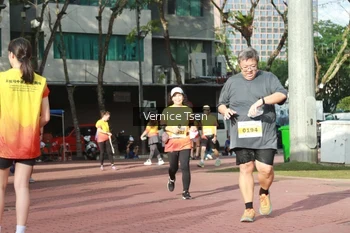 Runner Photo 2650719