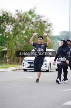 Runner Photo 2671516