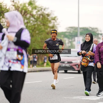 Runner Photo 2671633