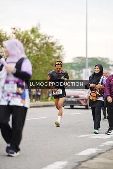 Runner Photo 2671636
