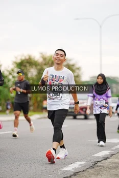 Runner Photo 2671719