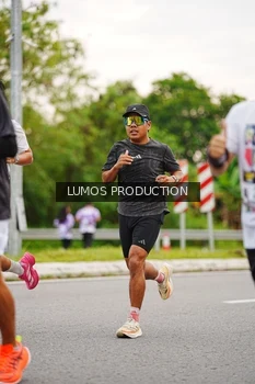 Runner Photo 2671728