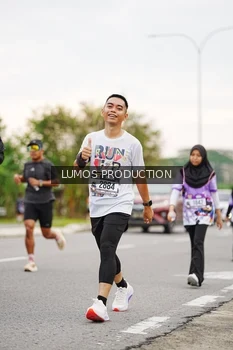 Runner Photo 2671731